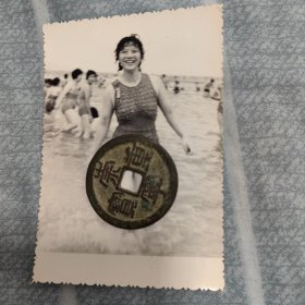 八十年代美女泳装照