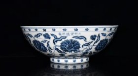 明宣德青花缠枝牡丹花卉纹碗【10.5x28.2cm】