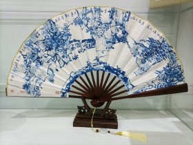 （永久保真）著名画家【王福元】，精品扇面作品一幅，一面为画作，一面为书法，小叶紫檀的扇骨，并配缅甸翡翠流苏。扇面尺寸:55*20CM