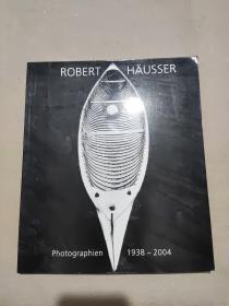 罗伯特 家庭摄影师 1938-2004 （不知道是什么文字）