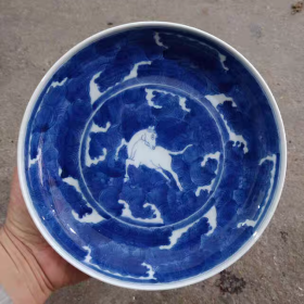 清青花马纹盘