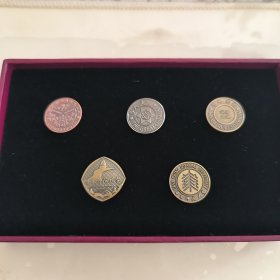华东师范大学历史沿革校徽徽章礼盒