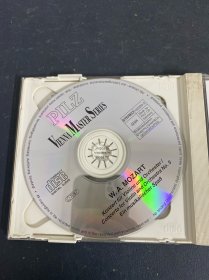 光盘CD:WOLFGANG AMADEUS MOZART 2碟装 有轻微划痕 盒裂 以实拍图购买