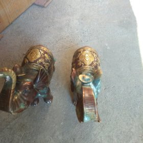 金铜大象一对