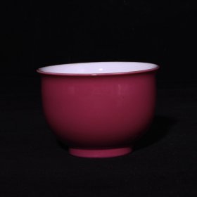 旧藏 清雍正胭脂红釉描金压手杯 高5.6x7.8厘米