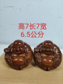 旧藏珍品，黄杨木弥勒佛一对。取材上乘，色泽温润，细腻油润，雕工精湛一流，包浆醇厚自然，尺寸如图hs