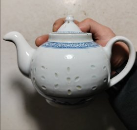 景德镇玲珑老茶杯