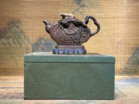 珍藏名家紫砂壶，作者汪寅仙，做工精美， 保存完整！非常难得！