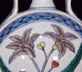 明宣德青花五彩秋葵纹扁瓶尺寸33*23厘米编号1346258007