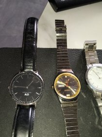 各种旧手表，5个