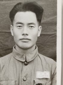 50年代中国人民解放军着50式军装照片