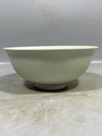 元代枢府釉内龙纹大碗，2333