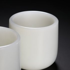 清 和田玉籽料玉杯一对