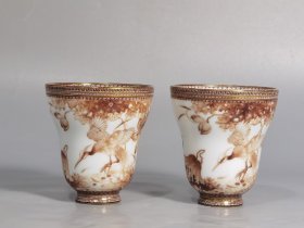 清 雍正年制 图案描金边 一路连科 折腰杯