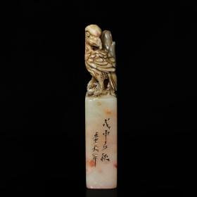 珍藏寿山芙蓉石雕刻印章，长1.7厘米宽1.6厘米高9.2厘米，重51克