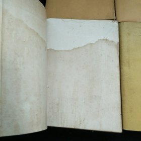 毛泽东选集1-4卷，繁体字竖版，16开本，第一卷是四印，其他均是一版一印