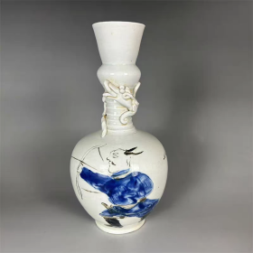 枢府窑白釉人物瓶