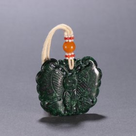 清 翡翠双面蝴蝶佩