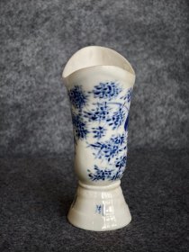 王步作品，青花龙头爵杯，纯手工胎，器型优美