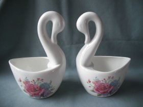 精品骨瓷 两只天鹅 笔洗/汤勺筒