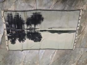 中国杭州风景绸伞厂制：（长70cm宽40cm）杭秀画《西湖平湖秋月》