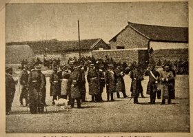 【G801】1903年书页插图《庚子事变中的德国军官团在等待命令》（deutsche offiziere versammeln sich zur parole-ausgabe）-- -- 后附卡纸30*21厘米