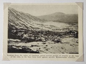 【G54】1923年书页插画（照片）《俯瞰兰州山谷》（looking down the valley of lanzhow）--图片尺寸11*8.2厘米，后附卡纸30*21厘米