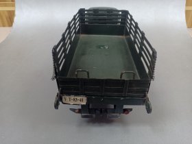 W  抗战博物馆实物用品  可用于抗战馆陈列  《抗战卡车模型》 一个！！ 铁制  尺寸：46*14*15