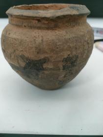远古时期的陶器，陶罐，玲珑可爱。