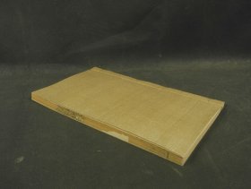 【重装加衬】 清代精刻善本【春秋文谥例】【春秋成长说】【春秋左氏膏盲释痾】【春秋左氏传嵇氏音】【春秋榖梁传糜氏注】【春秋公羊榖梁传解诂】六种古籍一厚册全，大开本，刻印精美清晰，每种都可单独成册，每种书之前有清代济南著名文献学家、藏书家马国翰亲为作序，介绍该散佚情形与辑佚来源。是一部翔实的资料著作，为研究古代思想、学术、科技等方面提供了大量珍贵资料