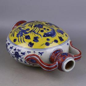 明永乐 青花加彩鱼藻纹抱月扁瓶