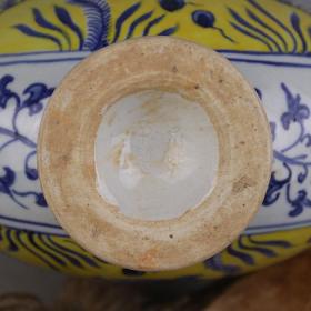 明永乐 青花加彩鱼藻纹抱月扁瓶