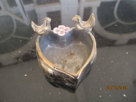铜器，民国胭脂盒，长7cm7cm高3.5cm，品以图为准。