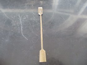 铜器，铜书托，长25cm2cm，品好如图。