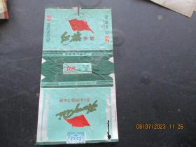 老烟标《红旗牌香烟》一张，国营徐州卷烟厂，品以图为准。
