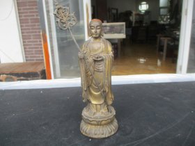 清朝铜器，高僧立像，底长7cm6.5cm，高19cm，重近2斤，品以图为准。