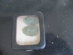 玉器，精美玉挂件，2梅，长3cm2cm，品好如图。