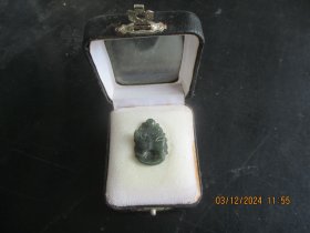 玉器，精美玉挂件，长2.6cm1.8cm，品好如图。