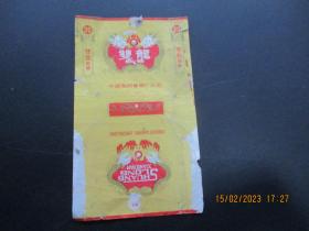 老烟标《双龙牌》1张，中国南洋卷烟厂，品好如图。