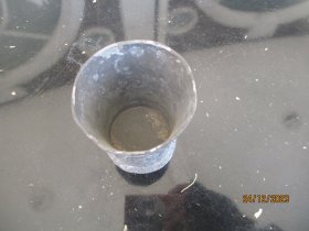 铜器，清朝笔筒，直径6cm6cm高8.5cm，品以图为准。