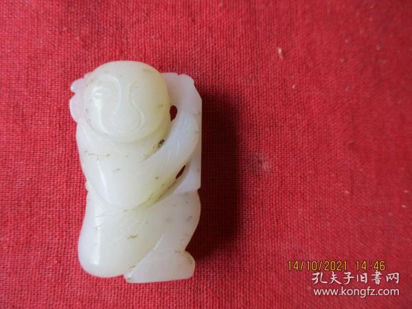 玉器，精美玉挂件，长4cm2.8cm厚1.1cm，品好如图。