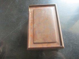 老红木盒，一件，长13cm9cm高6cm，品好如图。