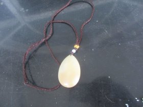 玉器，精美玉挂件，长4.5cm3cm，品好如图。