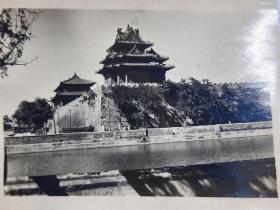【老照片X04972】《北京角楼北海、河南铁塔、国立图书馆、三峡、重庆、贵阳、杭州西湖》黑白照片24张，北京三张6*8厘米，其它都是5*6厘米