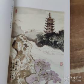 松江二十四景，一函二册全。前十二景为：佘山修篁、浦江烟渚、华亭鹤影、鲈乡遗韵、唐幢流云、方塔风铃、斜塔初雪、西林梵音、跨塘乘月、邦克落照、颐园听雨、醉白清荷；后十二景为：泗水会波、三宅缘墨、海上寻梦、花桥观鹭、泖田问秋、天马追风、云间学林、五茸晓雾、园中飞鹞、凤凰戏珠、月湖沉璧、英伦印象。