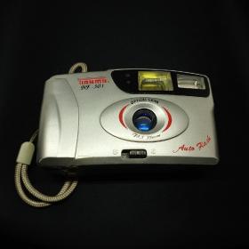 老式胶卷相机。