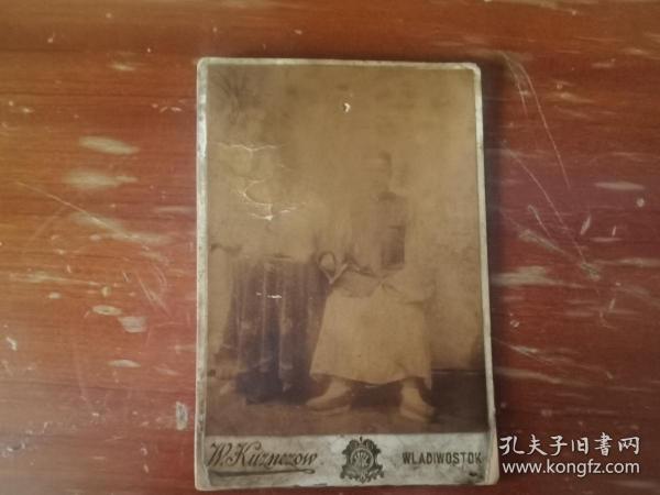 清代期间  清末的瓜皮小帽人合影照片 照片尺寸14/16厘米