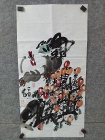 徐文斌老师大写意枇杷公鸡，三尺整张，徐文斌，青年画家，毕业于闽江学院艺术系绘画专业，现为河南省花鸟画研究会会员，擅长大写意花鸟。