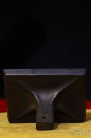 罕见万佛像模具，高14.8cm宽12cm，重约1390克。