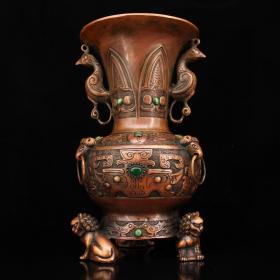 珍藏老纯铜纯手工打造镶嵌宝石花瓶
重2925克      高28厘米   宽16厘米